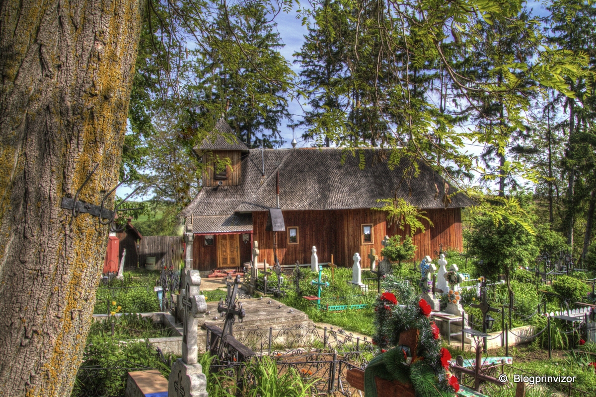 Biserica de lemn din Cășăria, comuna Dobreni